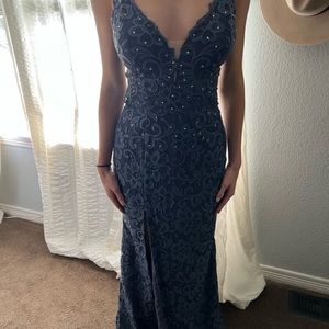 Prom dress never worn!